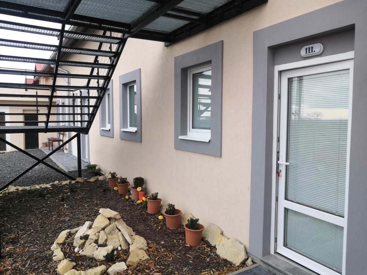 Vehlovice Apartments Mělník Dış mekan fotoğraf