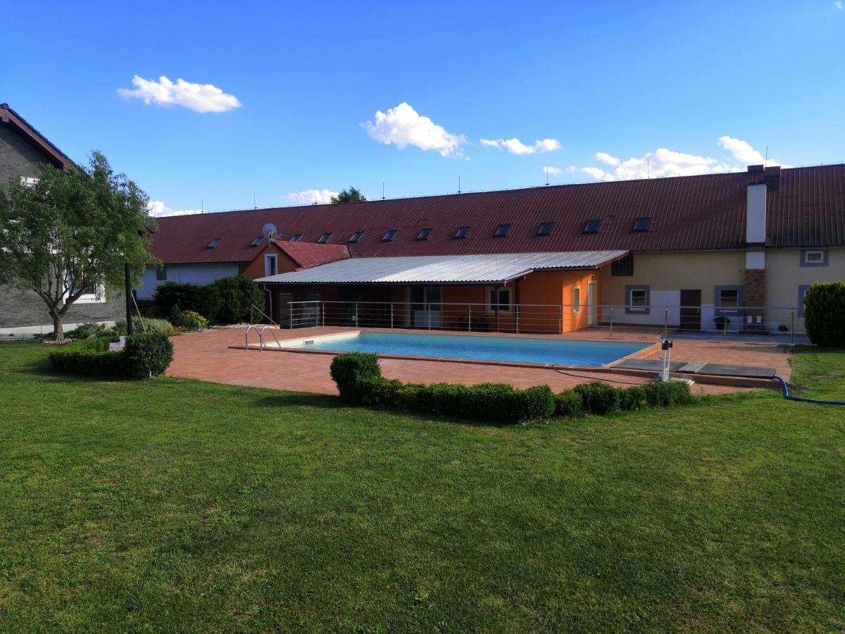 Vehlovice Apartments Mělník Dış mekan fotoğraf