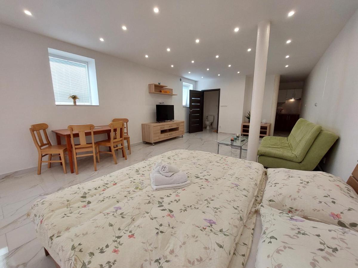 Vehlovice Apartments Mělník Dış mekan fotoğraf